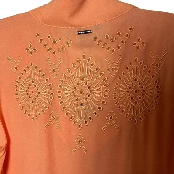 LADY DUTCH HIGH SOCIETY sleeveless peach blouse , sz SM and LG . Long fringes - Picture 5 of 16